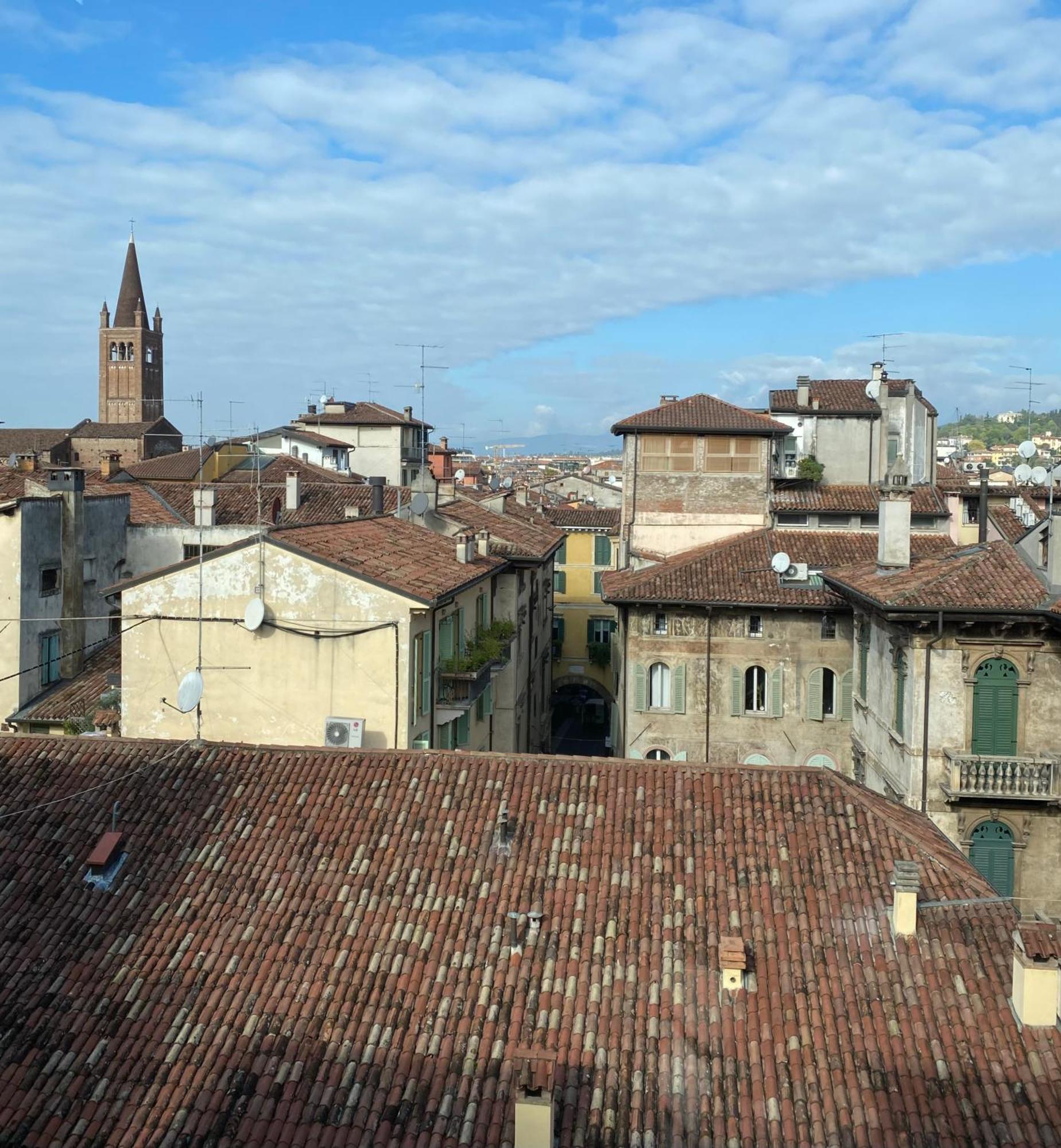 Verona Centro Piazza Erbe Eksteriør billede